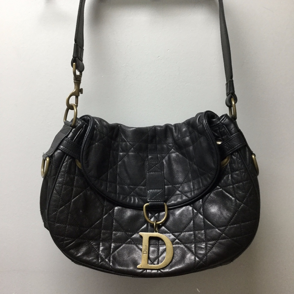 Dior Cannage Black quilted lamb leather shoulder